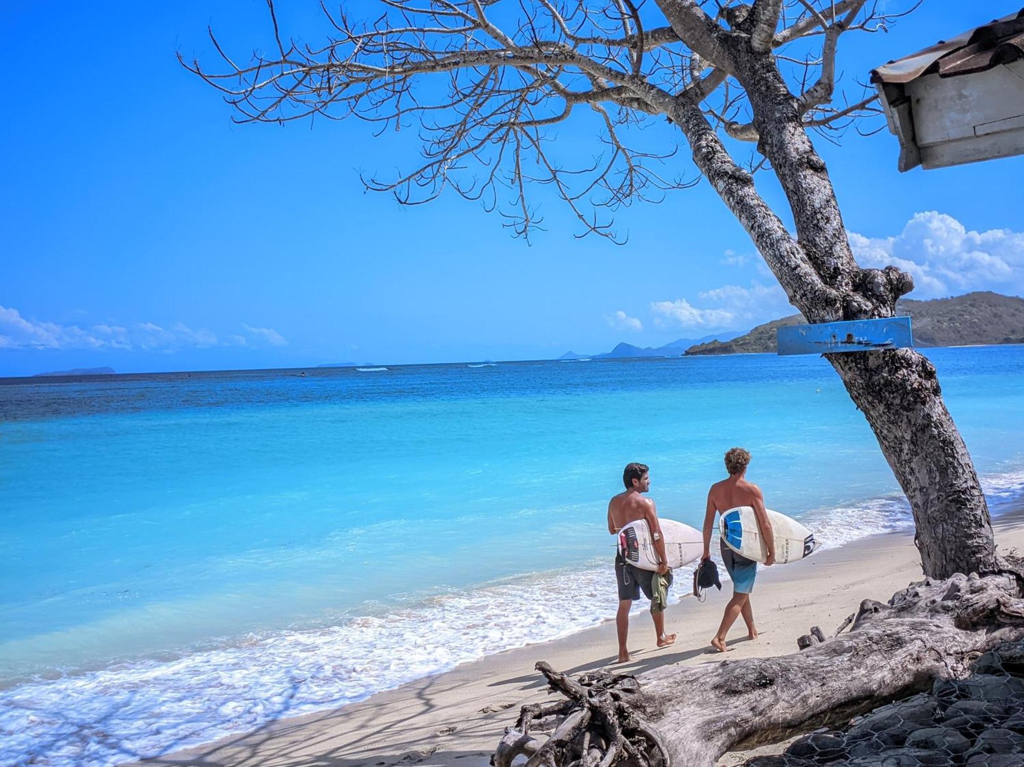 Myamo Beach Lodge Jereweh Bagian luar foto