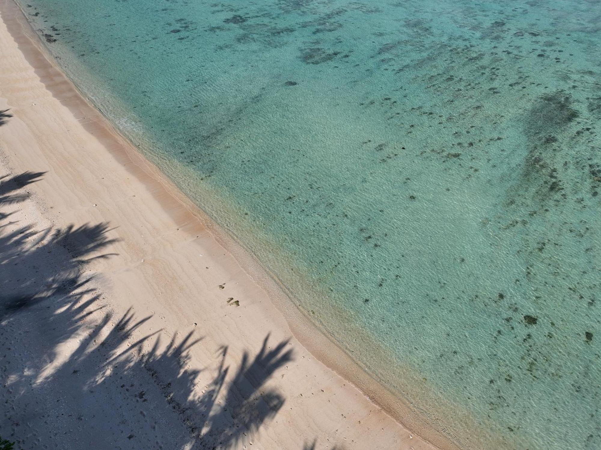 Myamo Beach Lodge Jereweh Bagian luar foto