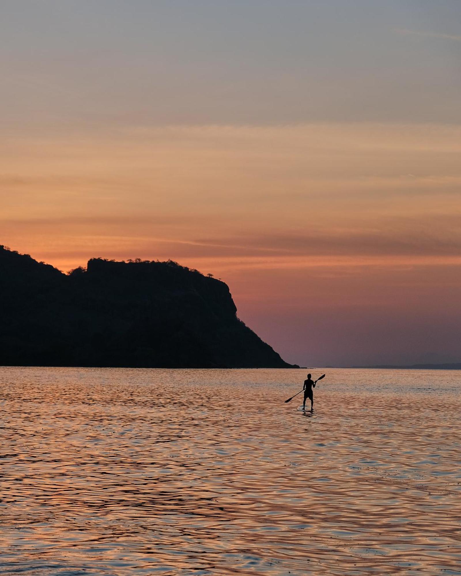 Myamo Beach Lodge Jereweh Bagian luar foto