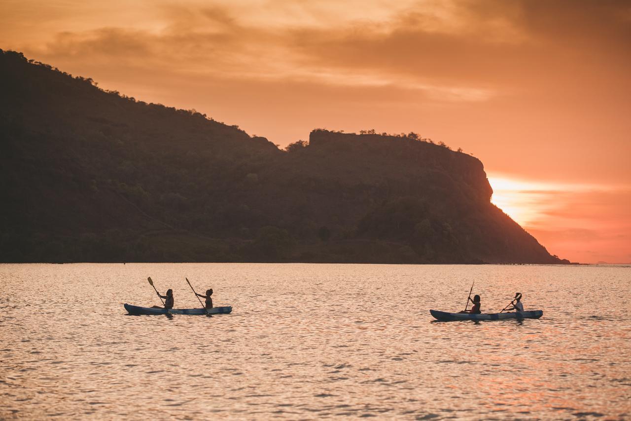 Myamo Beach Lodge Jereweh Bagian luar foto
